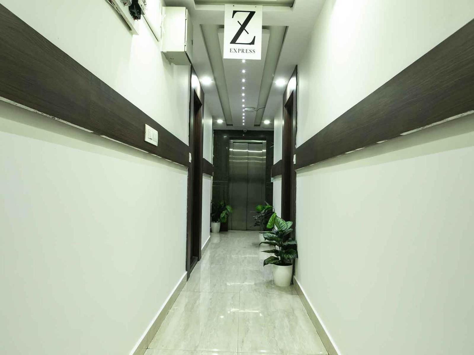 Z Express Enzyme Hotel Bangalore Bagian luar foto