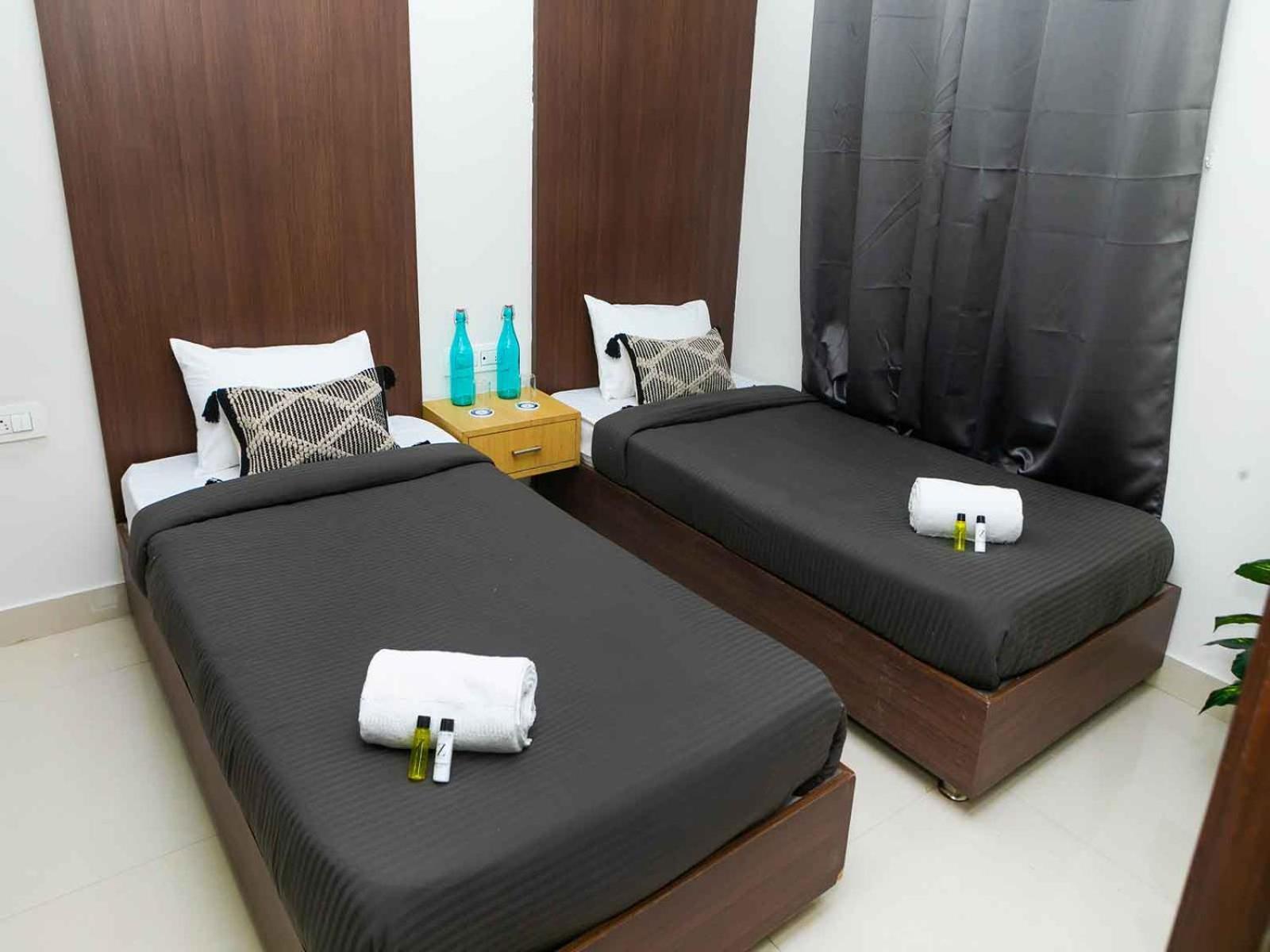 Z Express Enzyme Hotel Bangalore Bagian luar foto
